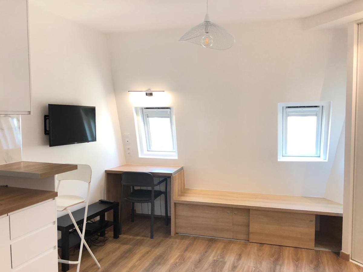 Studio neuf et cosy au centre de Paris Extérieur photo